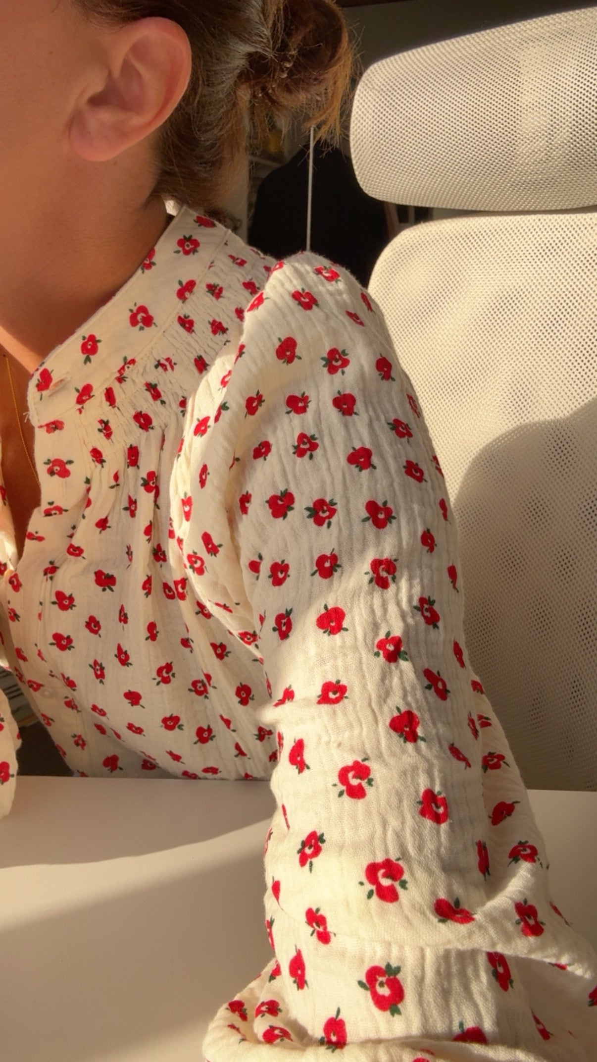 Camisa com estampa de flores