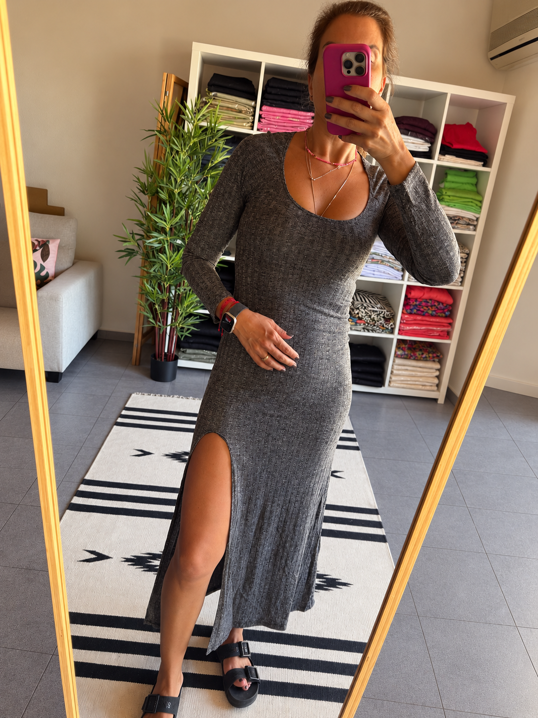 Vestido midi canelado